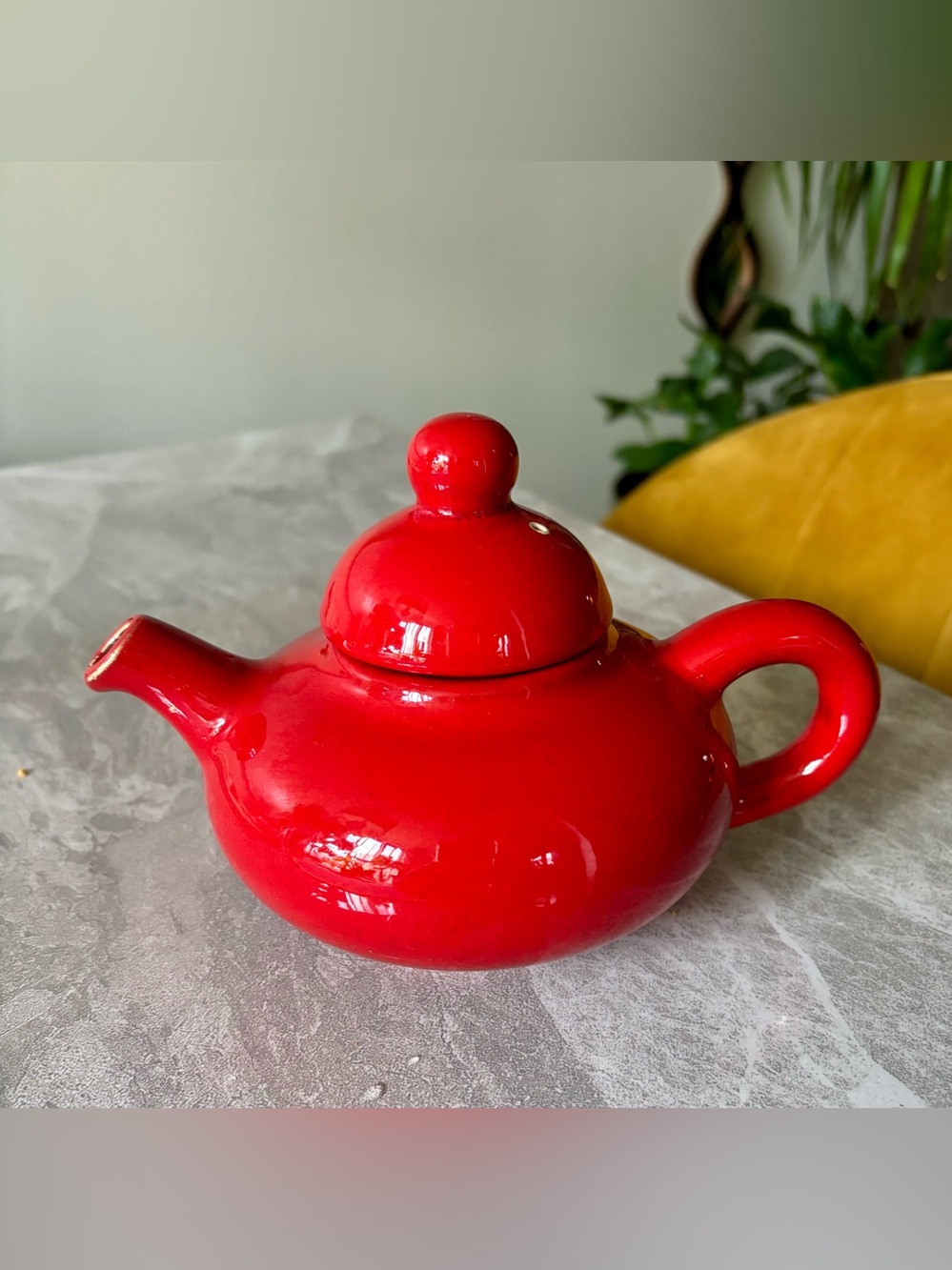 Vintage Red Hayhoe Flowerdale teapot